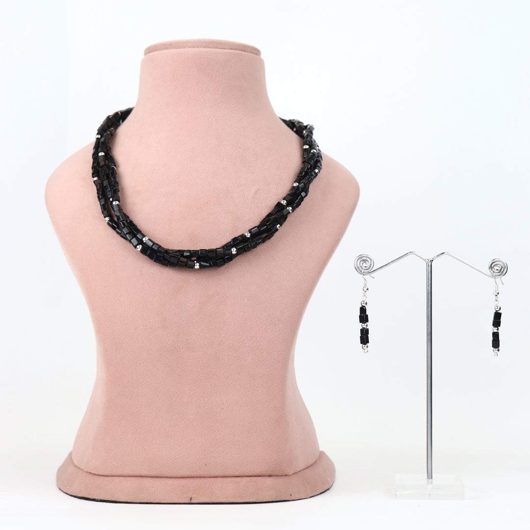 De lemon Midnight Noir Triple-Strand Black Cube Bead Necklace Set