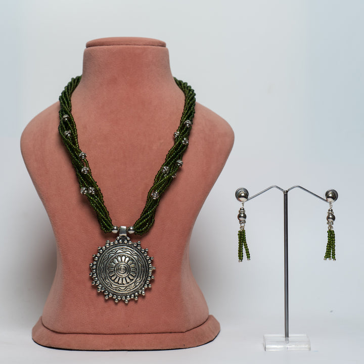 Green Beaded Necklace Set