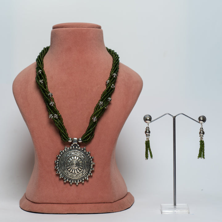 Green Beaded Necklace Set