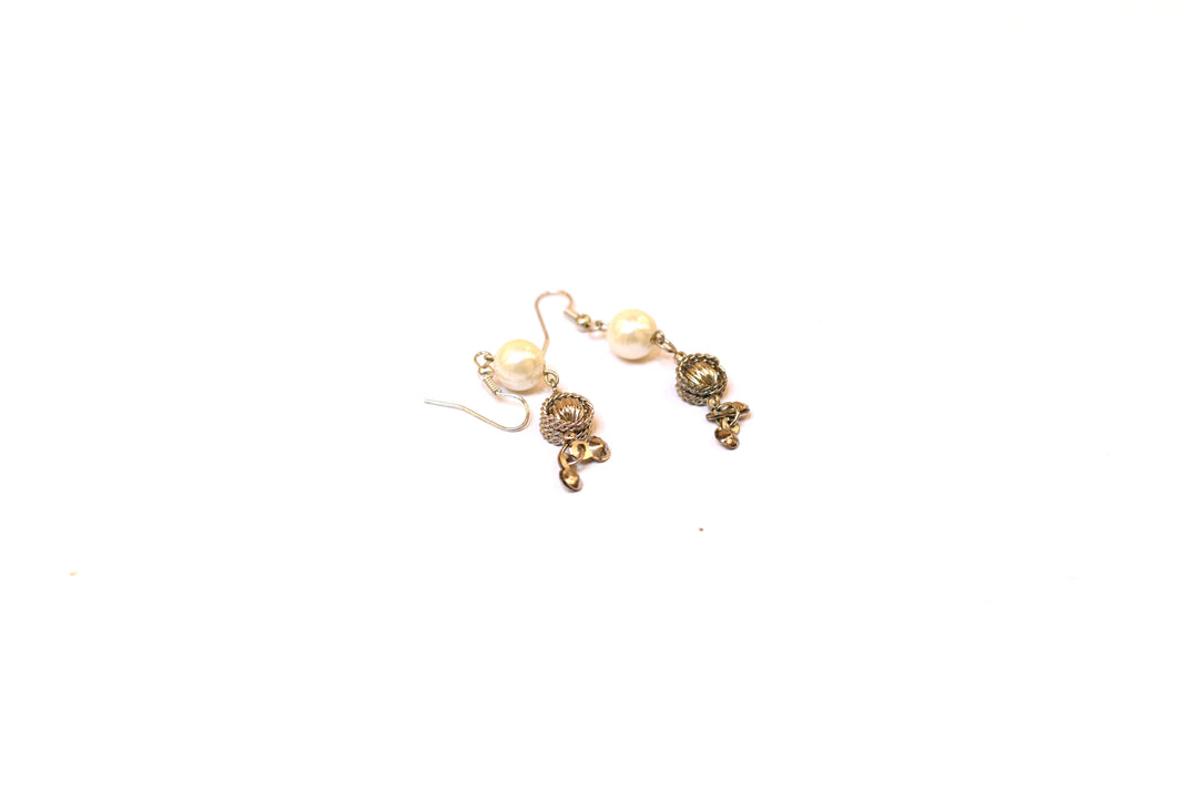 Metal Wire Balls & Pearl Beads Earing