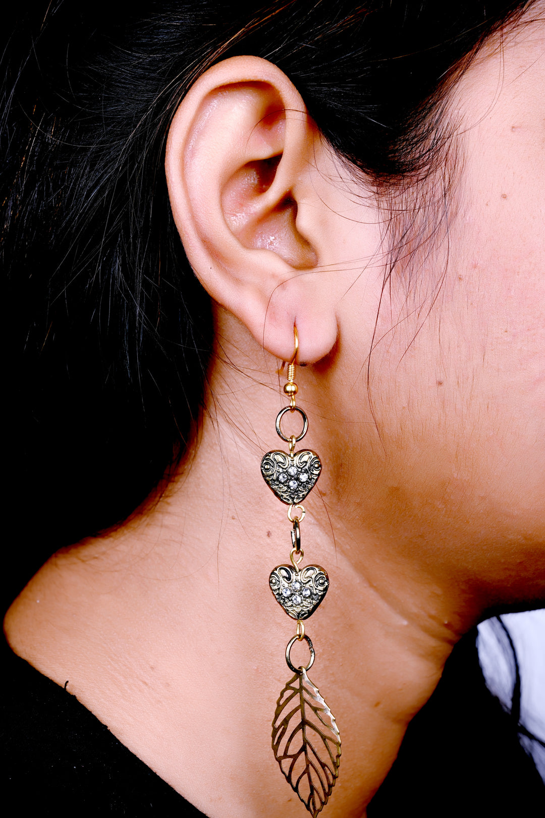 Heart Shaped Metal Charms Earring Styled With Metal Leaf Charms