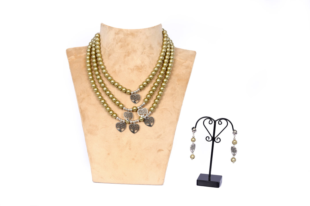Pearl Bead Necklace with Metal Charms