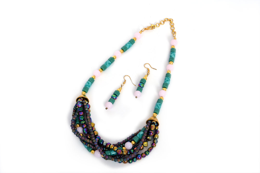 Stylished Glass Bead Necklace