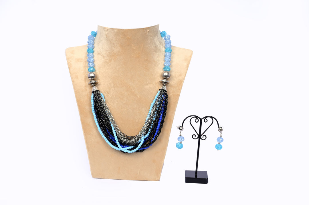 Crackled Faceted & Seed Beads Necklace