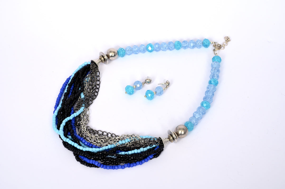 Crackled Faceted & Seed Beads Necklace