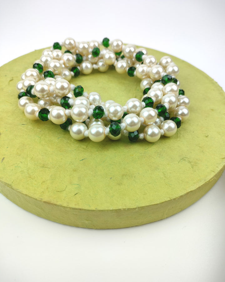 Pearl and Emerald Elegance Necklace