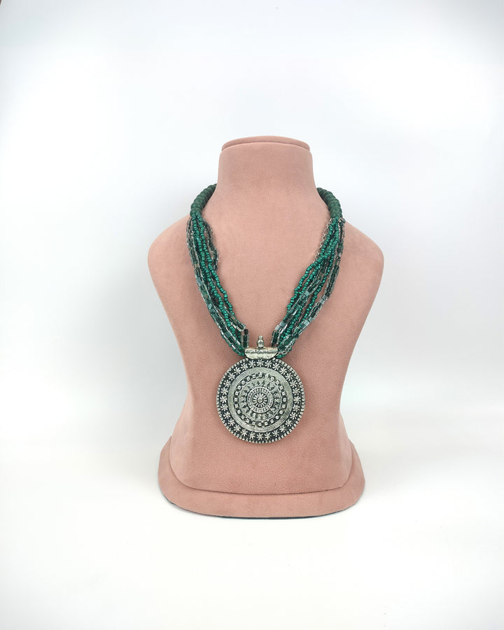 Emerald Elegance Necklace Set