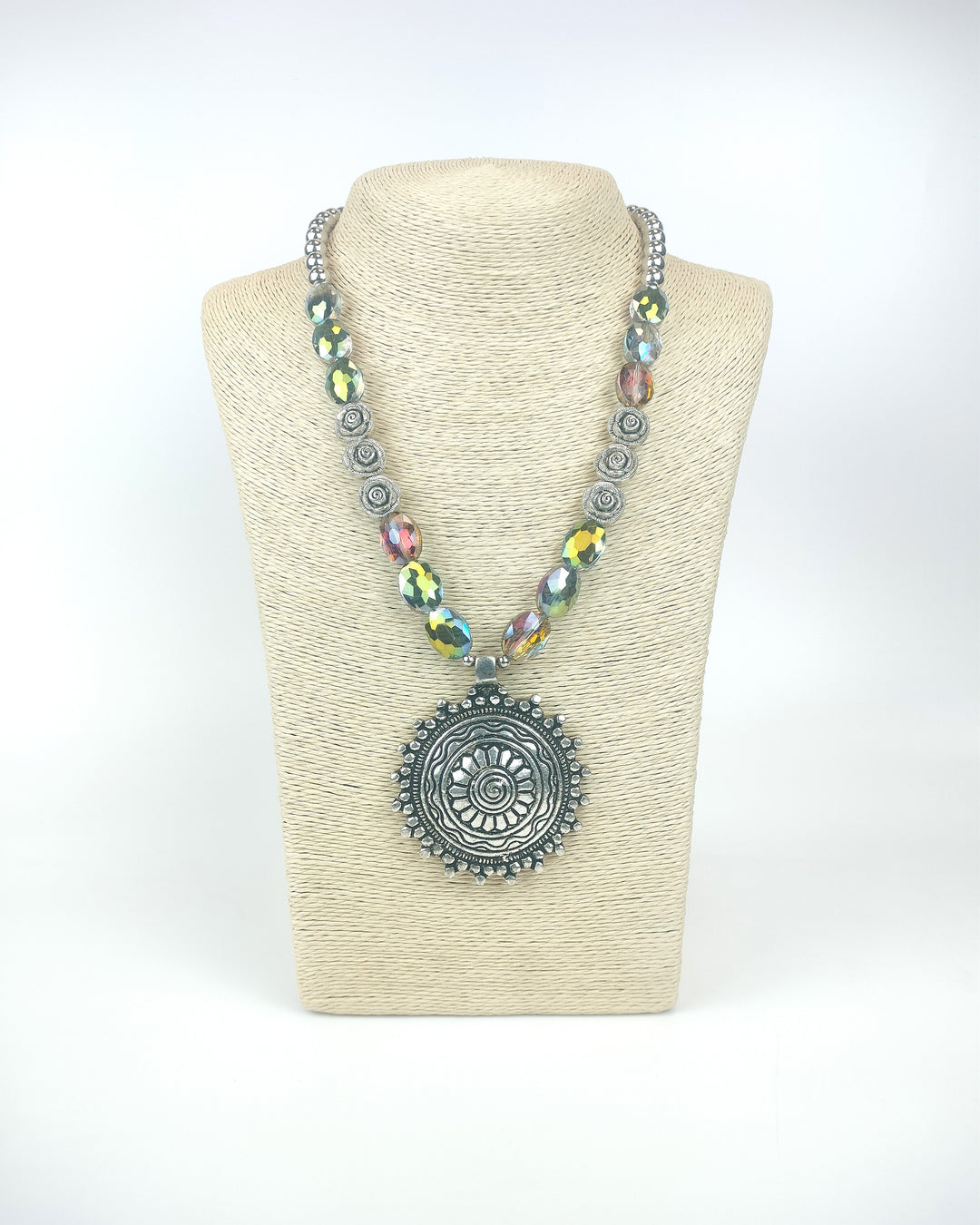 Vintage Vibes Necklace