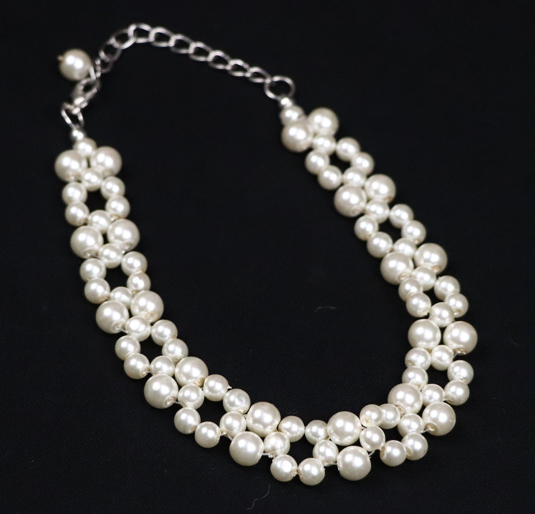 Glass Pearl Choker