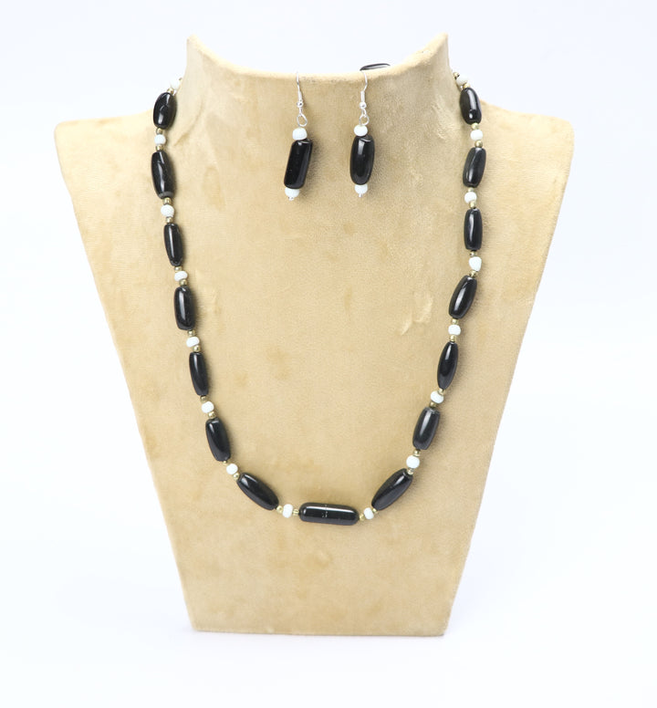 Antiqe Look Stone Necklace