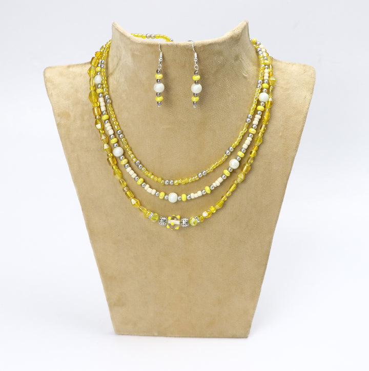 Trendy Stylish Seed Bead Necklace