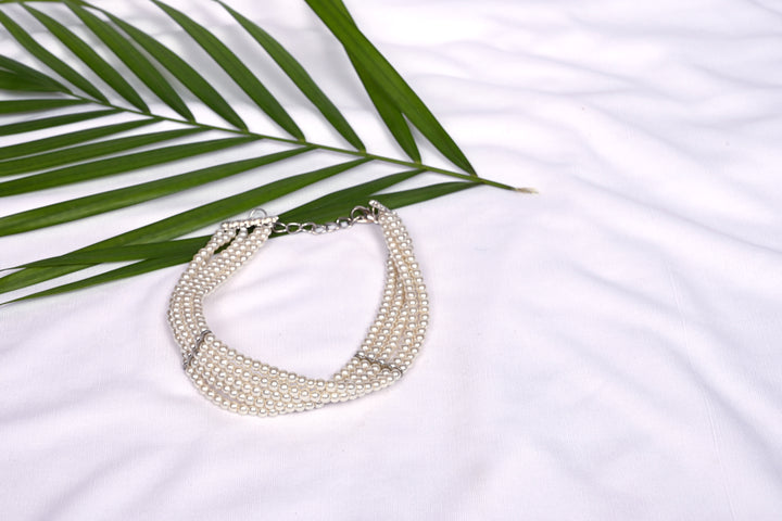 Glass Pearl Choker