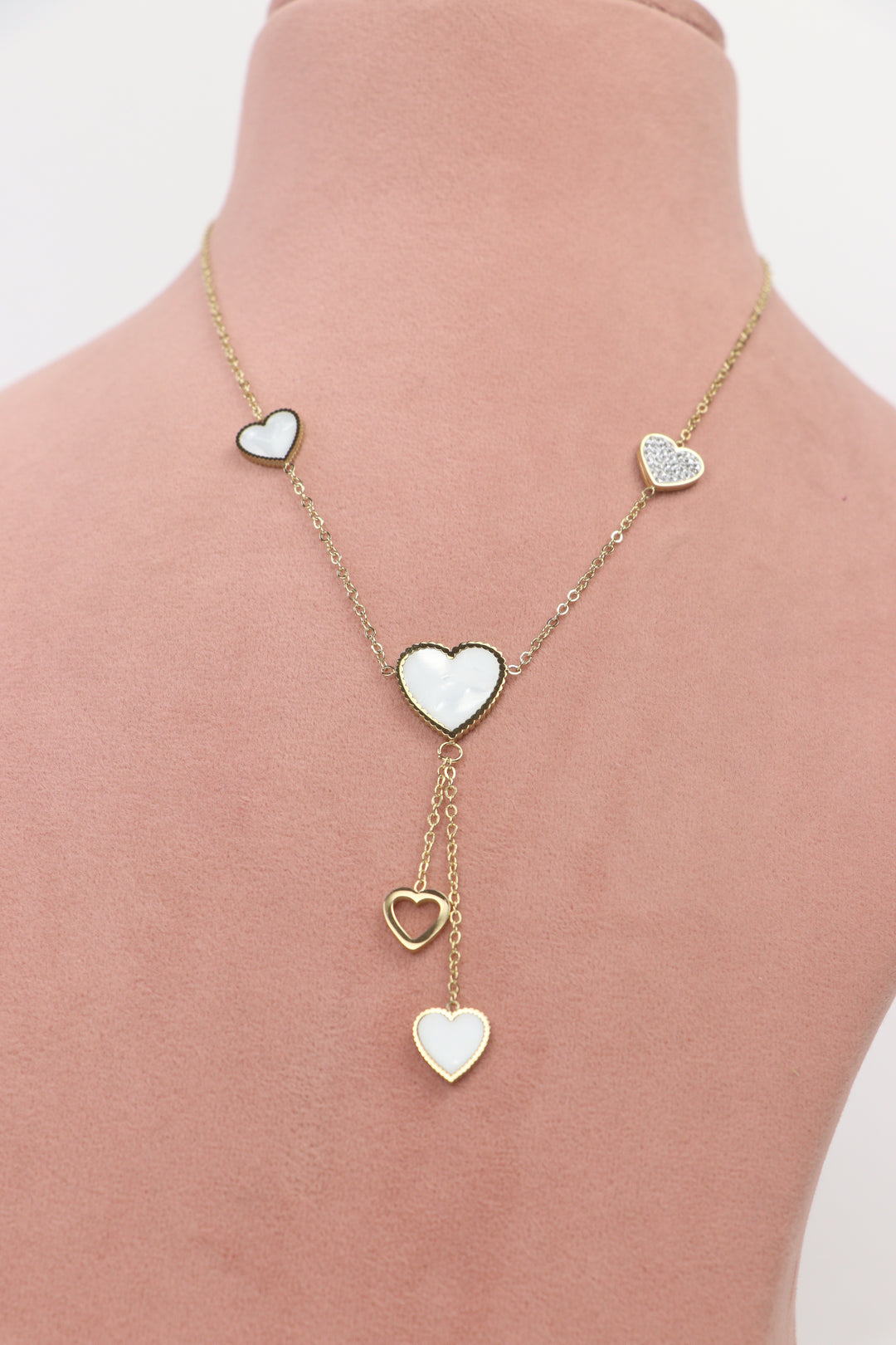 De-Lemon gold lariat necklace with mother of pearl style heart charms