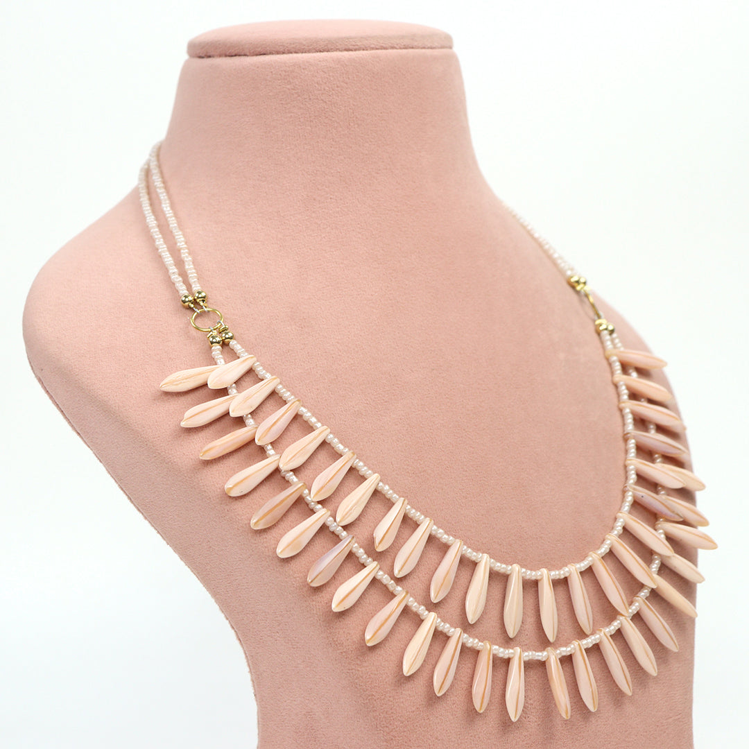 Delemon double-layer peach shell petal necklace side view.