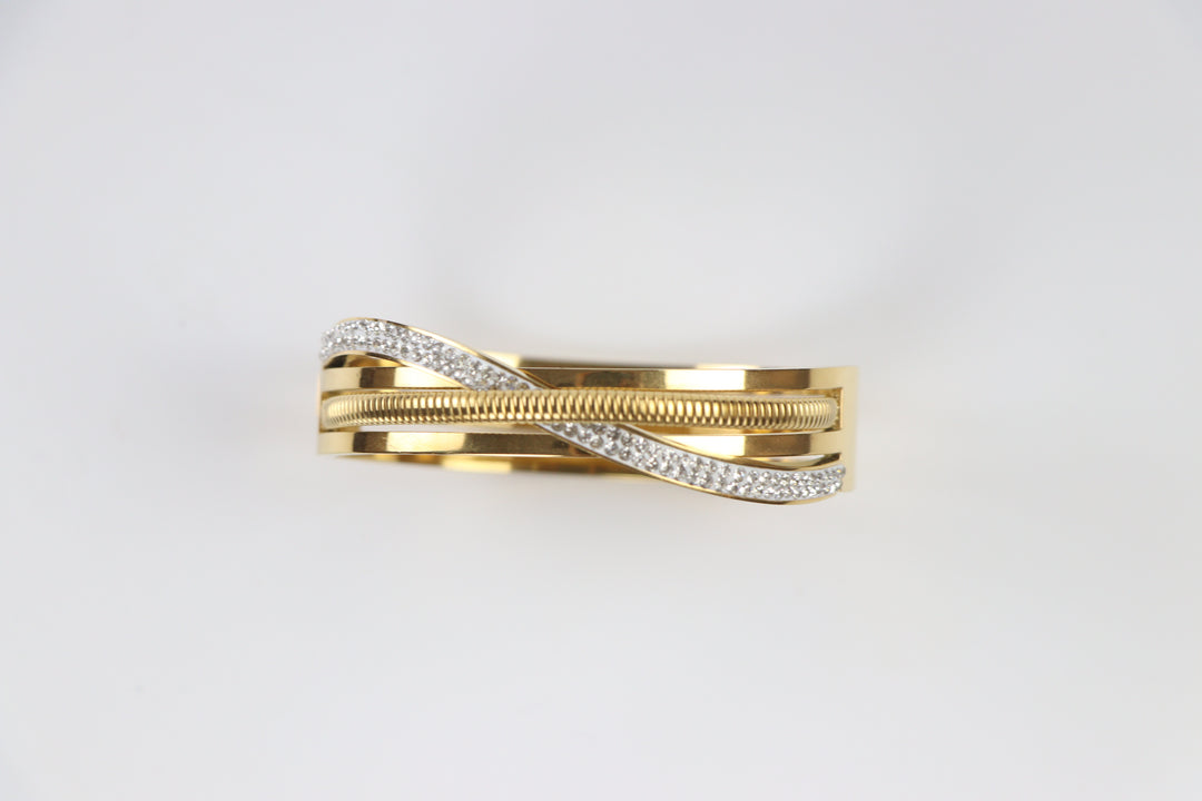 Delemon silver infinity loop open-work crystal bangle bracelet in waterproof 316L stainless steel