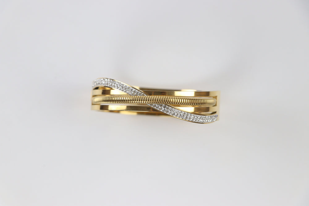 Delemon silver infinity loop open-work crystal bangle bracelet in waterproof 316L stainless steel