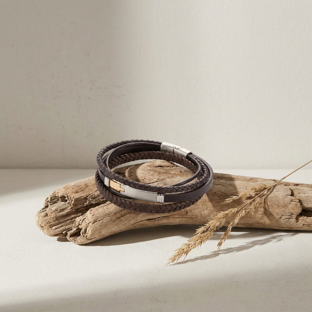 Delemon leather bracelet with a brushed stainless steel magnetic bar clasp