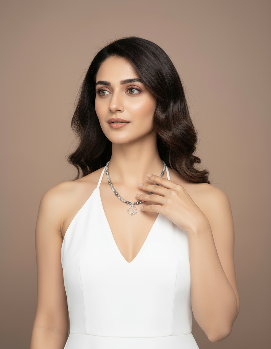 Shimmering Spade Necklace Set