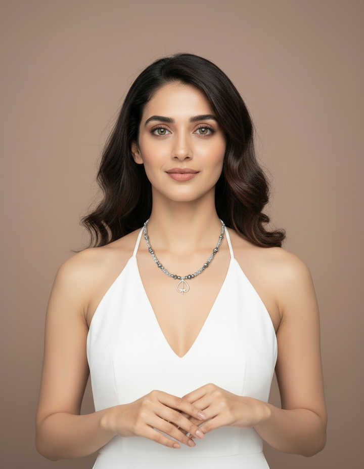 Shimmering Spade Necklace Set