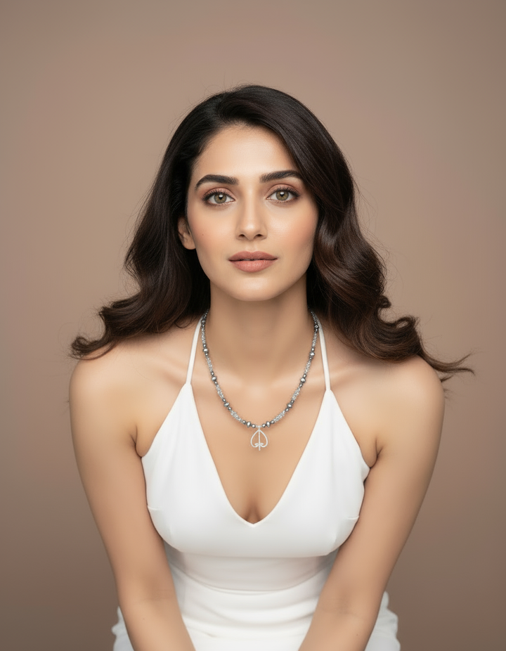 Shimmering Spade Necklace Set