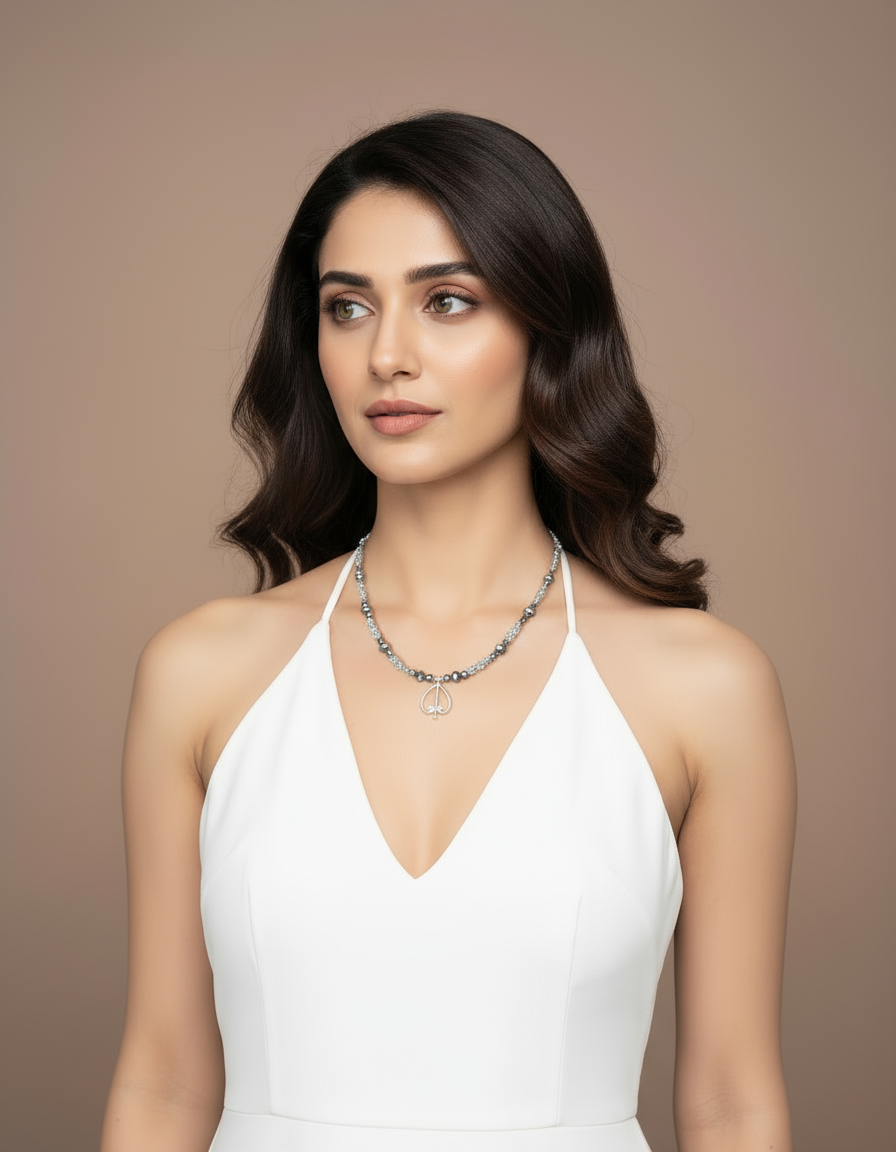 Shimmering Spade Necklace Set