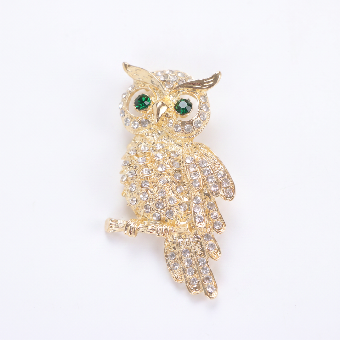 Sparkling Gold Owl Brooch Pin with Green Eyes | De-lemon
