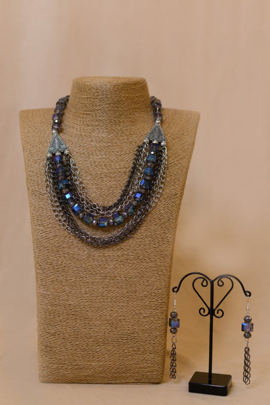 Faceted Glass Beads Necklace With Chain